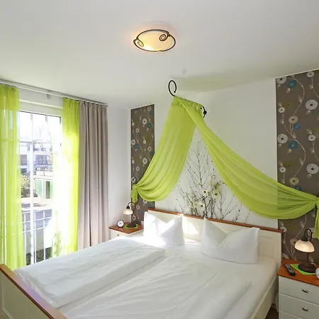 Lena Ferienwohnung 08 Mit Balkon *